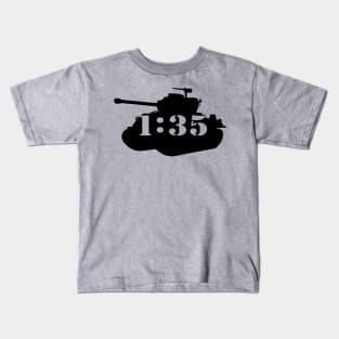 1:35 Tank (light colors) Kids T-Shirt